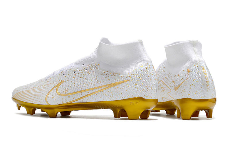 CHUTEIRA NIKE MERCURIAL SUPERFLY 9 ELITE CAMPO+BRINDE