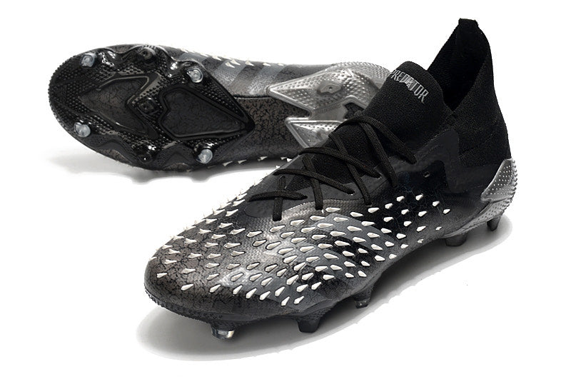 CHUTEIRA ADIDAS PREDATOR FREAK.1 CAMPO+BRINDE