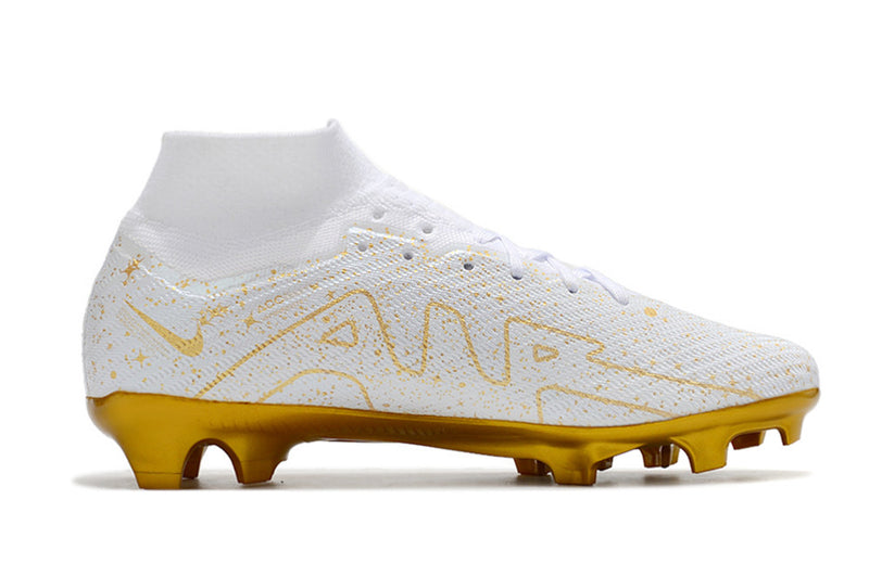 CHUTEIRA NIKE MERCURIAL SUPERFLY 9 ELITE CAMPO+BRINDE