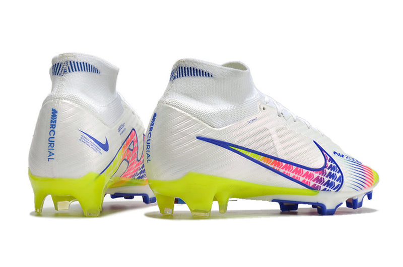 CHUTEIRA NIKE MERCURIAL SUPERFLY 9 ELITE CAMPO+BRINDE