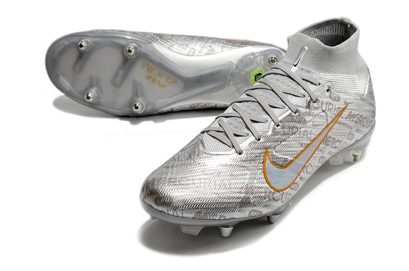 CHUTEIRA NIKE MERCURIAL SUPERFLY 9 ELITE TRAVA DE ALUMINIO CAMPO+BRINDE