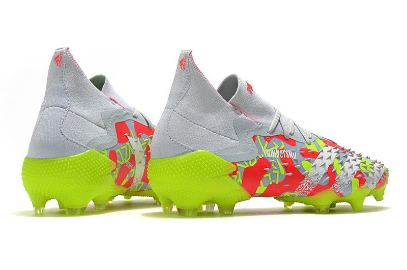 CHUTEIRA ADIDAS PREDATOR FREAK.1 CAMPO+BRINDE