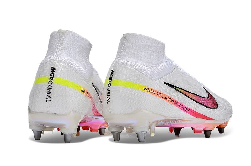 CHUTEIRA NIKE MERCURIAL SUPERFLY 9 ELITE TRAVA DE ALUMINIO CAMPO+BRINDE