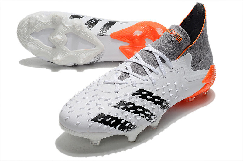 CHUTEIRA ADIDAS  PREDATOR FREAK.1 CAMPO+BRINDE