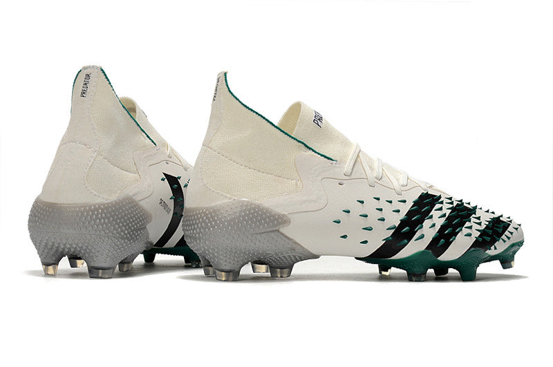 CHUTEIRA ADIDAS  PREDATOR FREAK.1 CAMPO+BRINDE