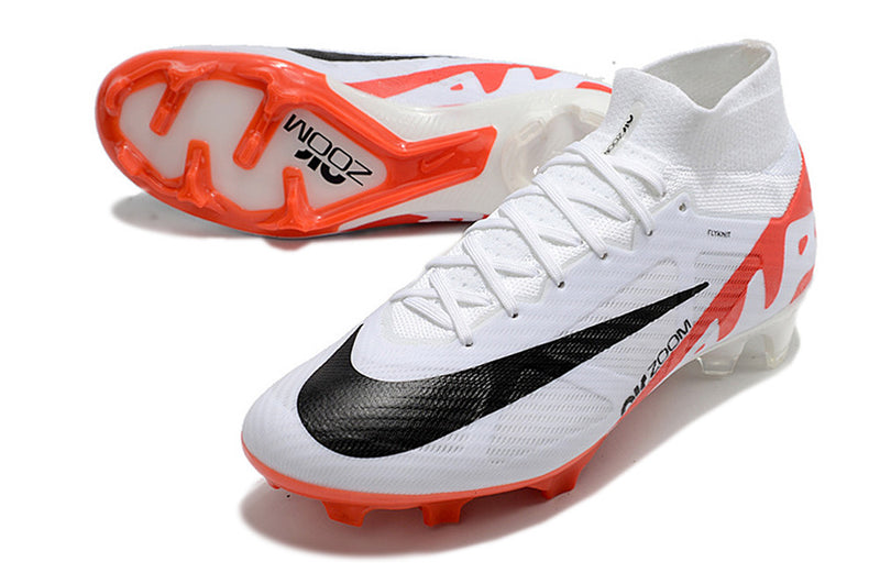 CHUTEIRA NIKE MERCURIAL SUPERFLY 9 ELITE CAMPO+BRINDE