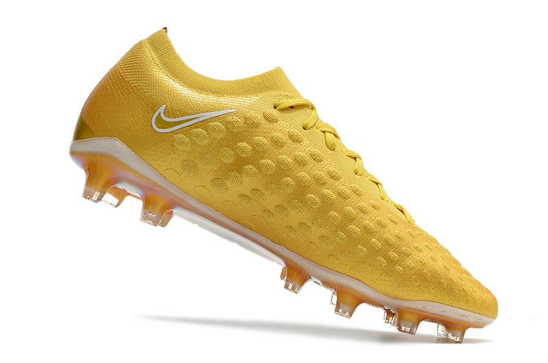 CHUTEIRA NIKE ULTRA VENOM CAMPO+BRINDE