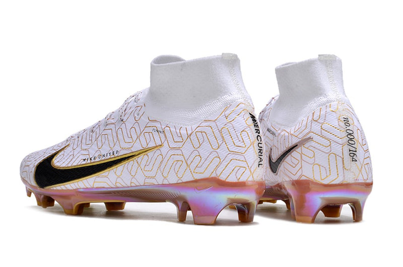 CHUTEIRA NIKE MERCURIAL SUPERFLY 9 ELITE CAMPO+BRINDE