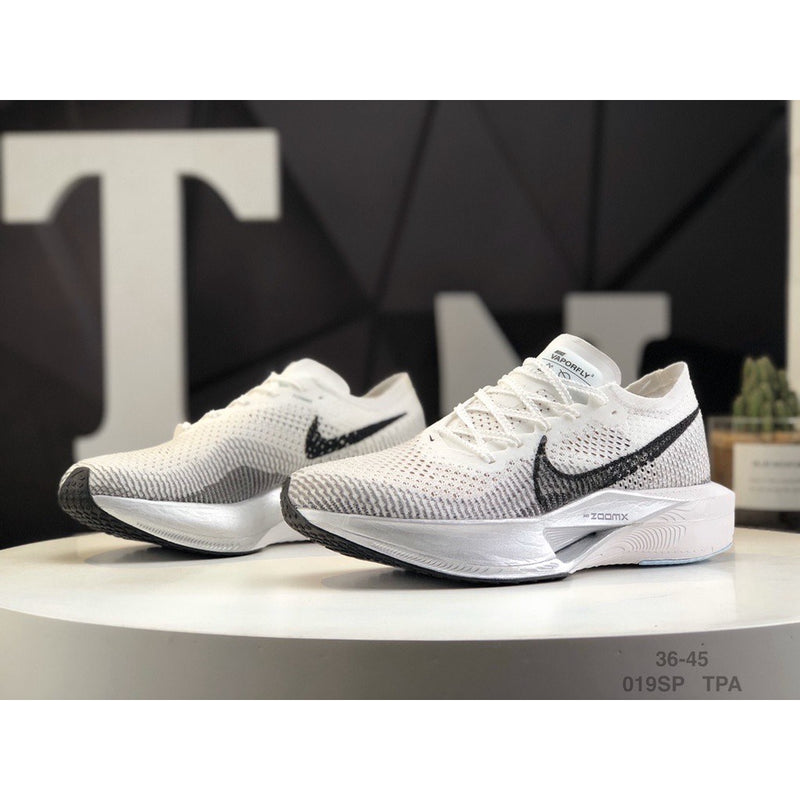 Tênis Nike ZoomX Invincible Run Flyknit 3 Unissex