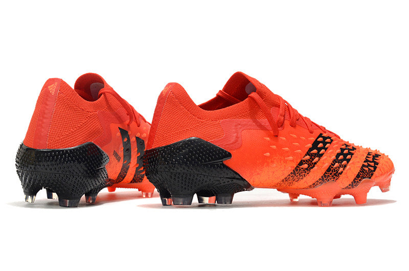 CHUTEIRA ADIDAS PREDATOR FREAK.1 CAMPO+BRINDE