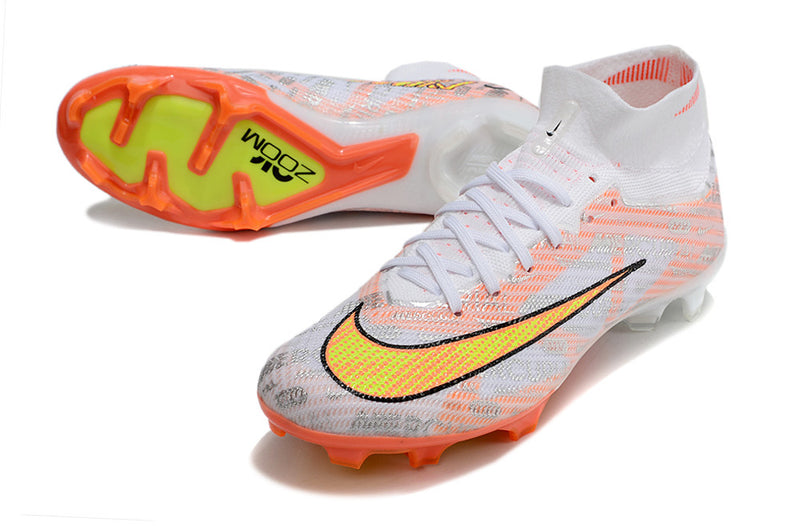 CHUTEIRA NIKE MERCURIAL SUPERFLY 9 ELITE CAMPO+BRINDE