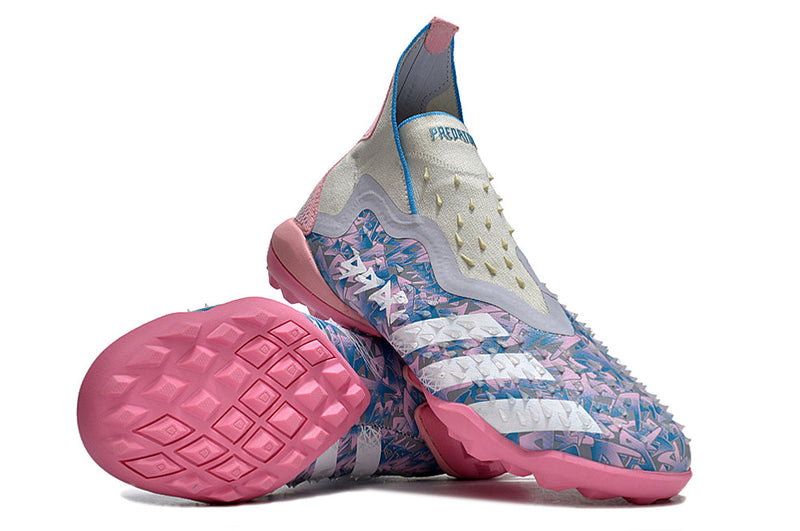 CHUTEIRA ADIDAS PREDATOR FREAK .1 TF SOCIETY+ BRINDE