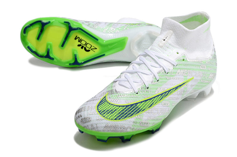 CHUTEIRA NIKE MERCURIAL SUPERFLY 9 ELITE CAMPO+BRINDE