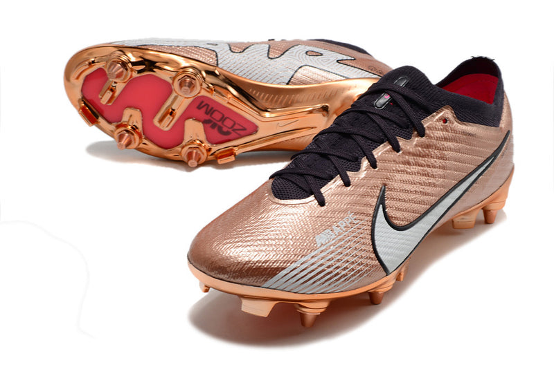 CHUTEIRA NIKE MERCURIAL VAPOR 15 ELITE TRAVA DE ALUMINIO CAMPO+BRINDE