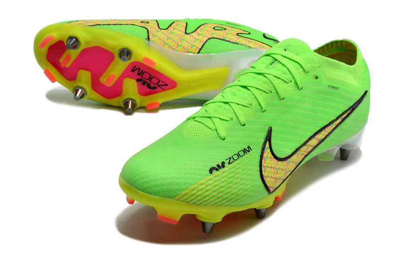 CHUTEIRA NIKE MERCURIAL VAPOR 15 ELITE TRAVA DE ALUMINIO CAMPO+BRINDE