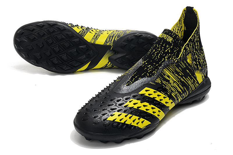 CHUTEIRA ADIDAS PREDATOR FREAK TF SOCIETY+BRINDE