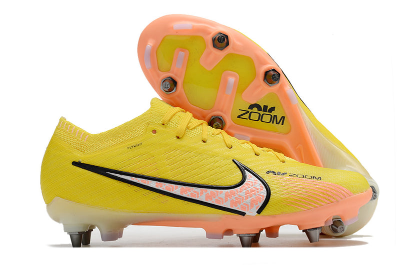 CHUTEIRA NIKE MERCURIAL VAPOR 15 ELITE TRAVA DE ALUMINIO CAMPO+BRINDE