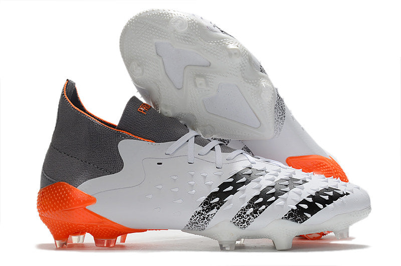 CHUTEIRA ADIDAS  PREDATOR FREAK.1 CAMPO+BRINDE