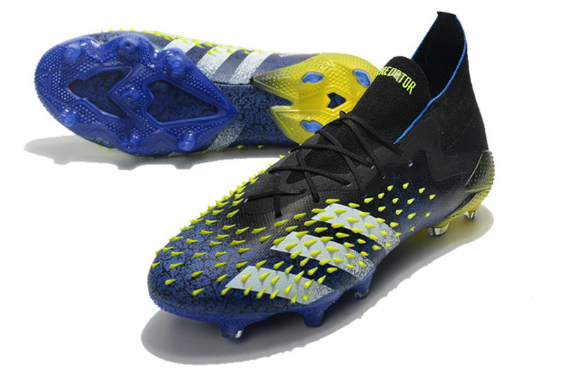 CHUTEIRA ADIDAS PREDATOR FREAK.1 CAMPO+BRINDE