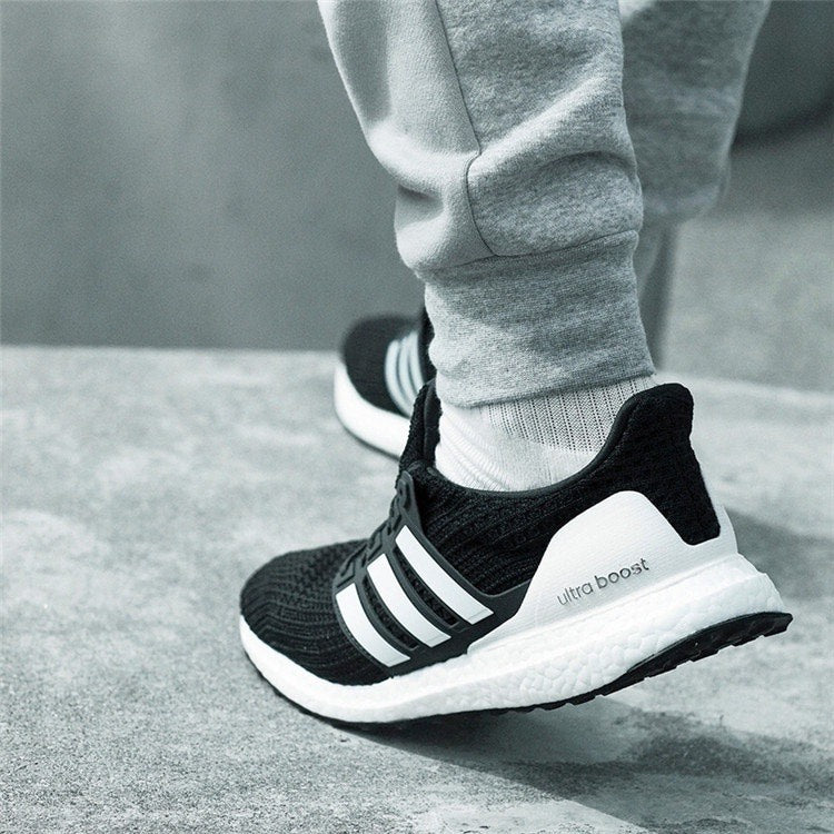 Tênis Adidas Ultraboost 4.0 unissex