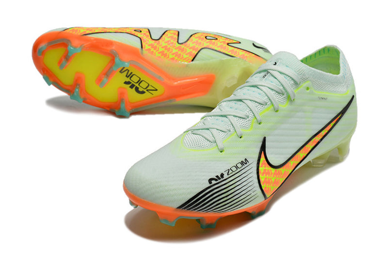 CHUTEIRA NIKE MERCURIAL VAPOR 15 ELITE CAMPO+BRINDE