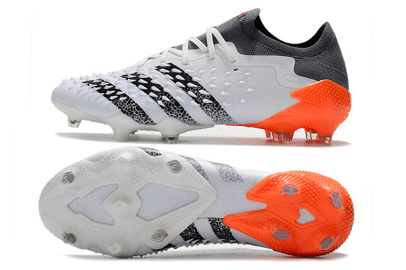 CHUTEIRA ADIDAS PREDATOR FREAK.1 CAMPO+BRINDE