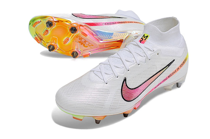 CHUTEIRA NIKE MERCURIAL SUPERFLY 9 ELITE TRAVA DE ALUMINIO CAMPO+BRINDE